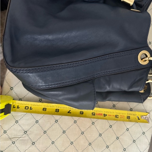 Michael Kors leather tote - Picture 6 of 7